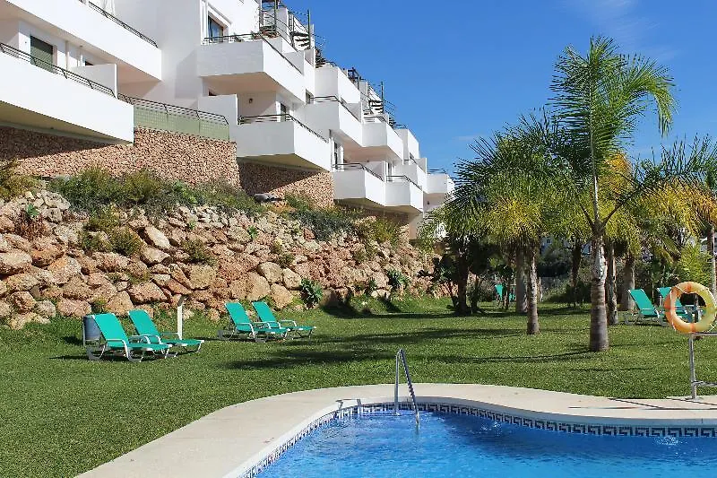 Resort De Nerja 2*,
